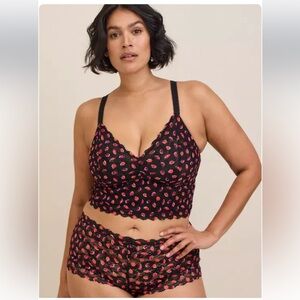 Torrid Mid-Rise Simply Lace Cheeky Panty and Unlined Lace Crop Bralette Lips